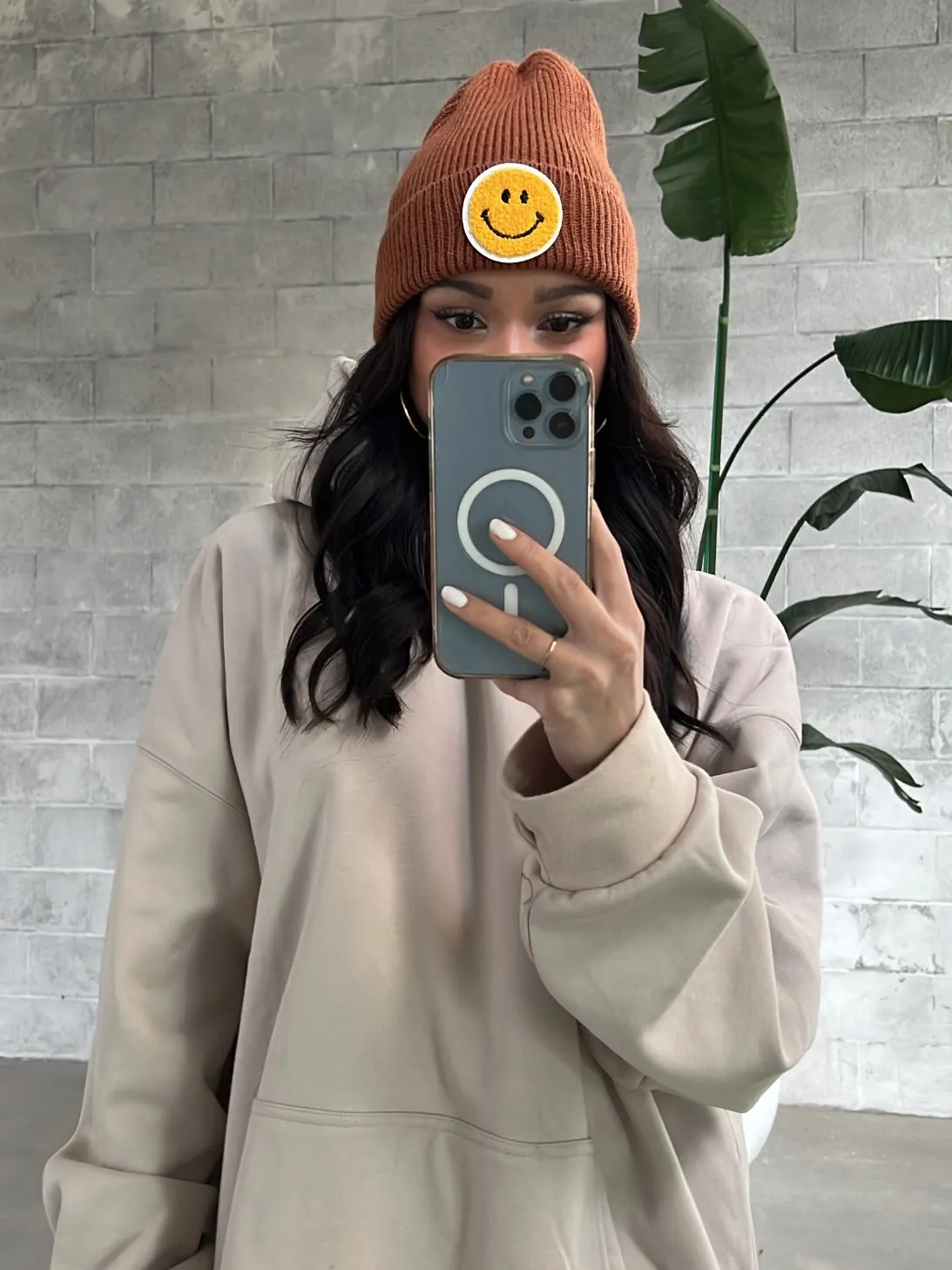 27 Smiley Patch Beanie Toque