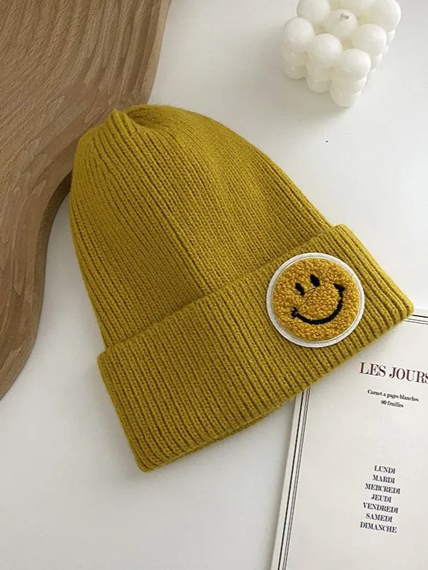 27 Smiley Patch Beanie Toque