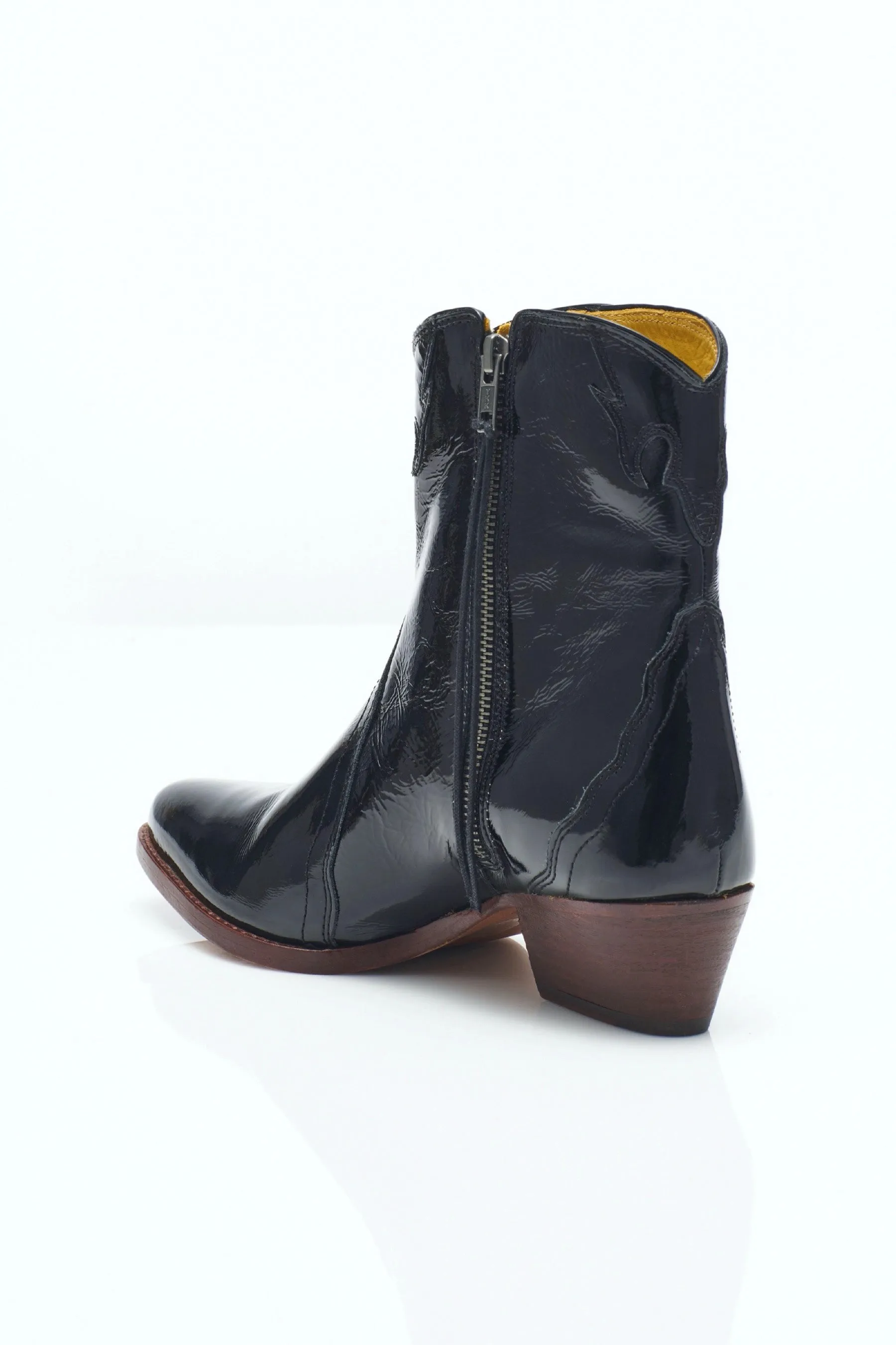 Black New Frontier Boot